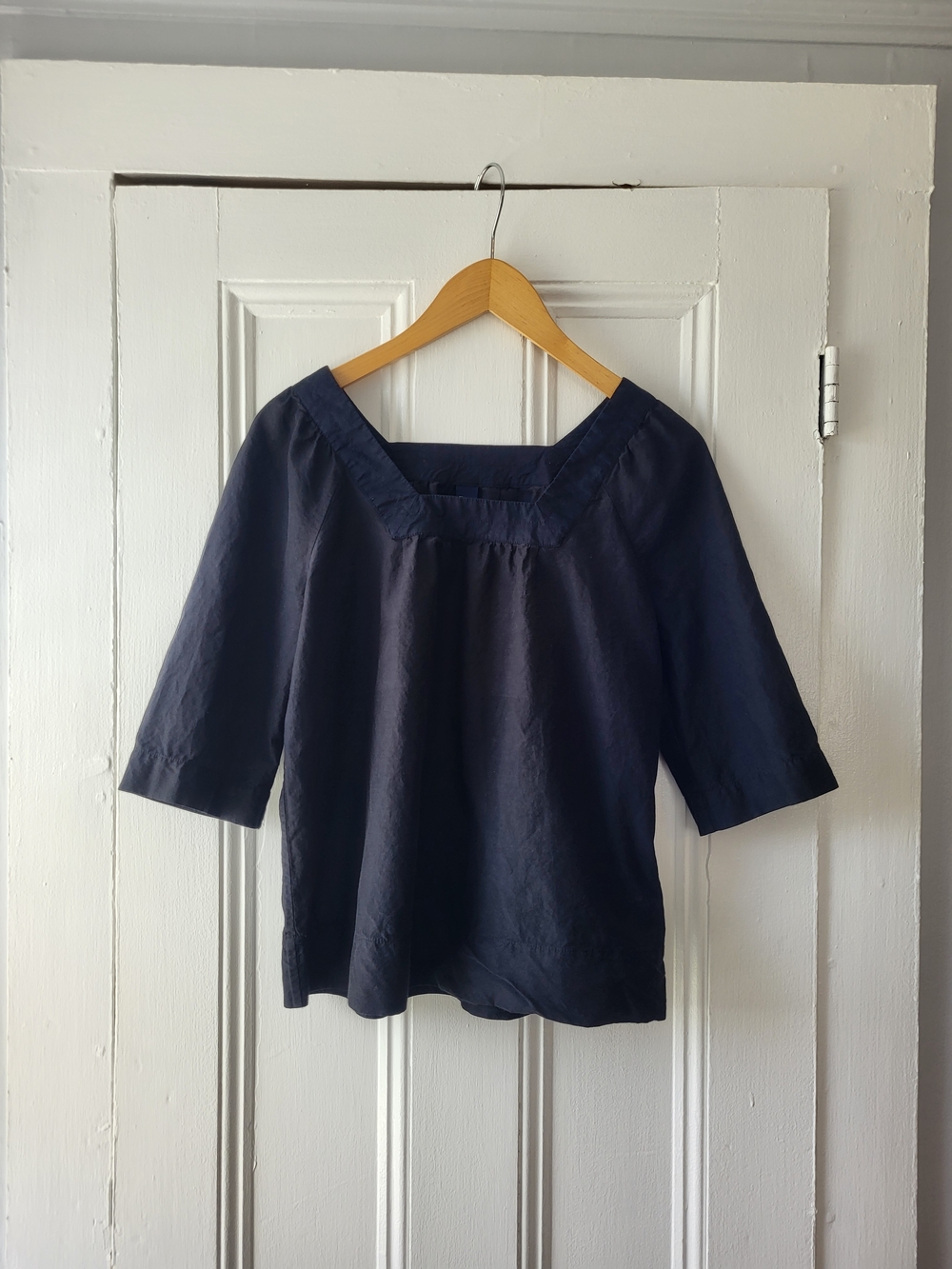 Gap square-neck 3/4 sleeve black blouse, size XS